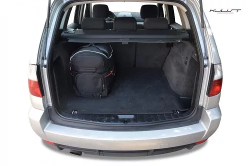 BMW X3 2004-2010 (E83) Kjust autós táska szett csomagtartóba