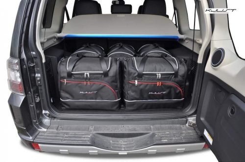 Mitsubishi Pajero 2006-2018 Kjust autós táska szett csomagtartóba