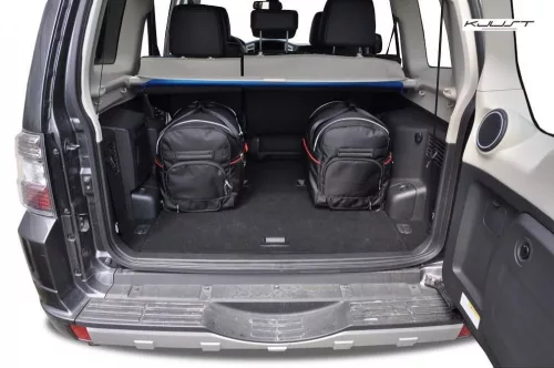Mitsubishi Pajero 2006-2018 Kjust autós táska szett csomagtartóba