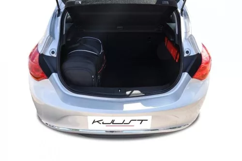 Opel Astra J 2009-2015 (hb) Kjust autós táska szett csomagtartóba