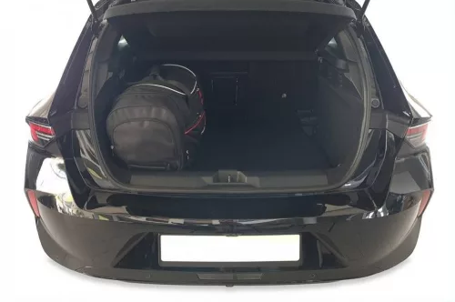 Opel Astra L 2022- (hb) Kjust autós táska szett csomagtartóba