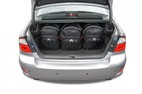 Subaru Legacy 2003-2009 (sedan) Kjust autós táska szett csomagtartóba