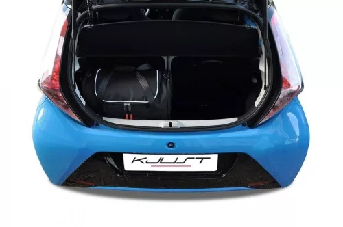 Toyota Aygo 2014-2021 (3/5 ajtós) Kjust autós táska szett csomagtartóba