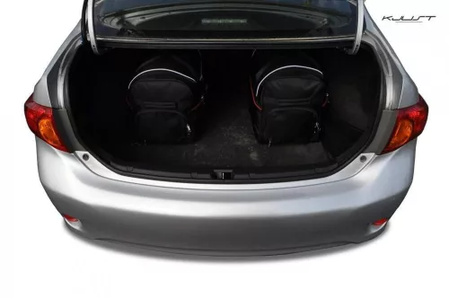 Toyota Corolla 2006-2013 (sedan) Kjust autós táska szett csomagtartóba