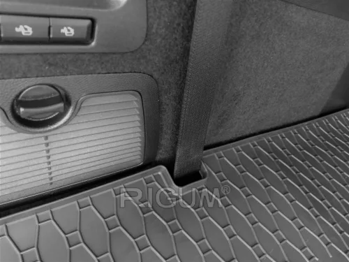 Ford Galaxy 2015-2023 (7 személyes, lehajtott 3. sor) Rigum méretpontos csomagtértálca