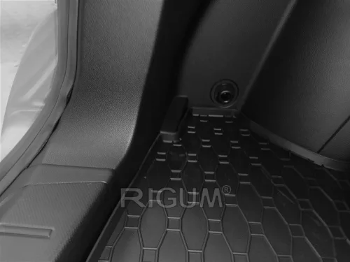 Subaru XV e-Boxer 2020- Rigum méretpontos csomagtértálca