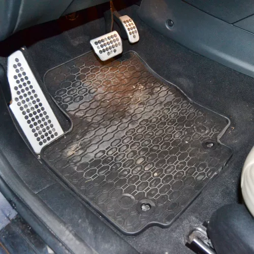 Ford Mondeo 2007-2015 Geyer & Hosaja méretpontos gumiszőnyeg szett