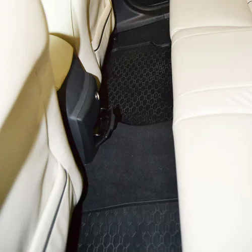 Ford Mondeo 2007-2015 Geyer & Hosaja méretpontos gumiszőnyeg szett