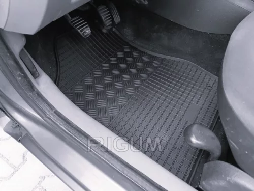 Volskwagen Caddy 2004-2020 Rigum méretpontos gumiszőnyeg szett