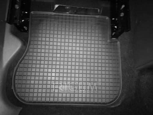 Volskwagen Caddy 2004-2020 Rigum méretpontos gumiszőnyeg szett