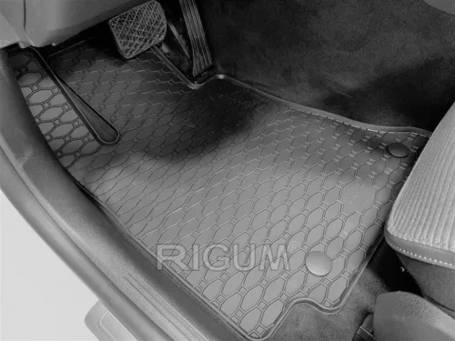 Mercedes C-Class 2022- (W206) Rigum méretpontos gumiszőnyeg szett