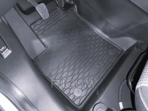 Ford Transit/Tourneo Courier 2023- (első) Rigum méretpontos gumiszőnyeg