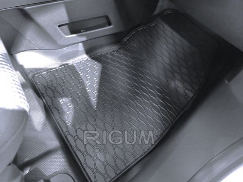 Ford Transit/Tourneo Courier 2023- (első) Rigum méretpontos gumiszőnyeg