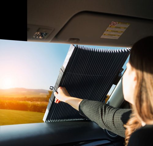 Napvédő roló első szélvédőre – 70x150 cm, szívókorongos rögzítés