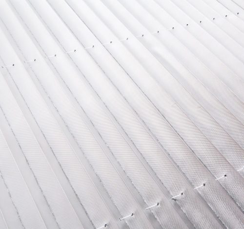 Napvédő roló első szélvédőre – 70x150 cm, szívókorongos rögzítés