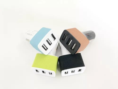 3-as USB töltő AE-HID71135/01027