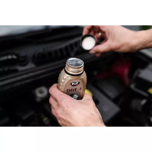 K2AUTO fékolaj, DOT 4, 0,5l