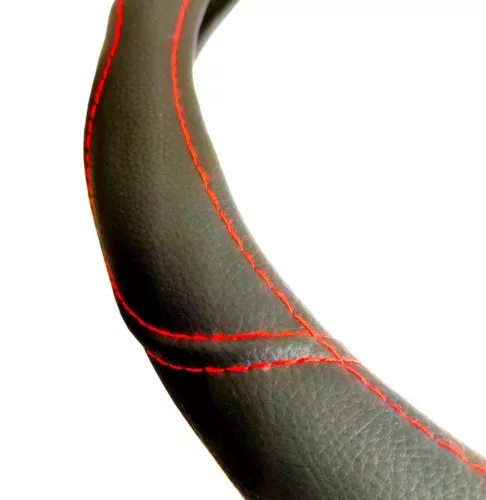 Bőrhatású kormányvédő piros varrással 38cm