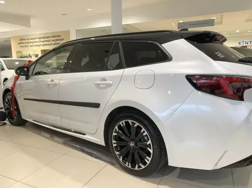 Toyota Corolla 2023- (combi) Rider ajtóvédő díszléc