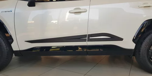 Boční ochranné lišty Toyota Corolla Cross 2025-