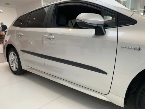 Boční ochranné lišty Suzuki Swace 2020-
