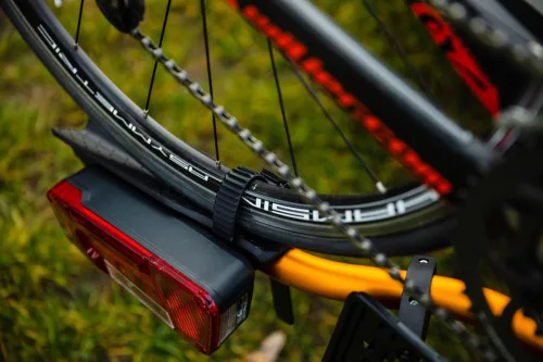 Kerékpárszállító - TMK Fly 01 kerékpártartó vonóhorogra - 1db kerékpár (narancs)