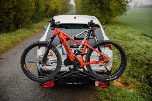 Kerékpárszállító - TMK Fly 02 kerékpártartó vonóhorogra - 1db kerékpár (fekete)