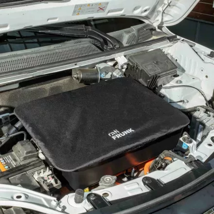 RATI FRUNK motorterébe szerelhető tárolódoboz