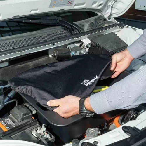 RATI FRUNK motorterébe szerelhető tárolódoboz