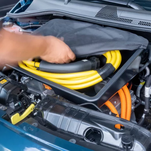 Első tárolórekesz Frunk Fiat 500e 2020- (elektromos verzió)